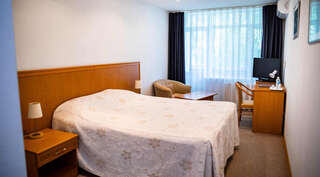 Гостиница Президент отель ДИС Чебоксары Стандарт &quot;Комфорт&quot; с 1 широкой кроватью-4