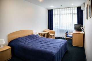 Гостиница Президент Отель Дис Чебоксары Стандарт "Комфорт" с 1 широкой кроватью-3