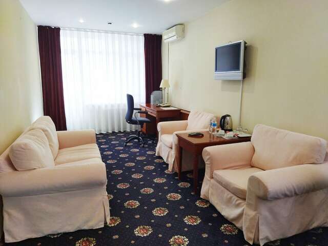 Гостиница Президент Отель Дис Чебоксары-5